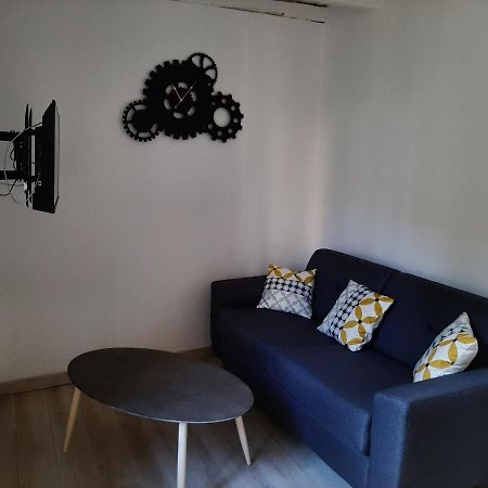 Ferienwohnung Le Petit Bois Niort Exterior foto