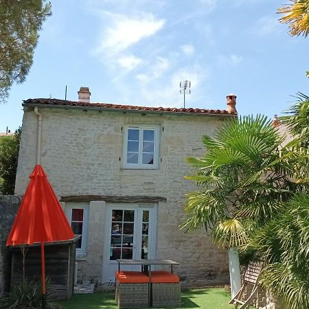 Ferienwohnung Le Petit Bois Niort Exterior foto
