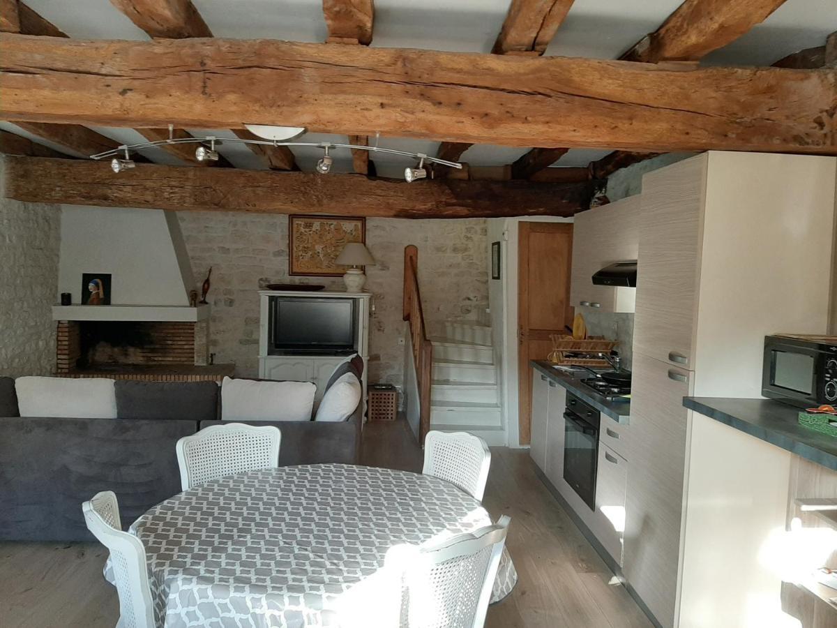 Ferienwohnung Le Petit Bois Niort Exterior foto